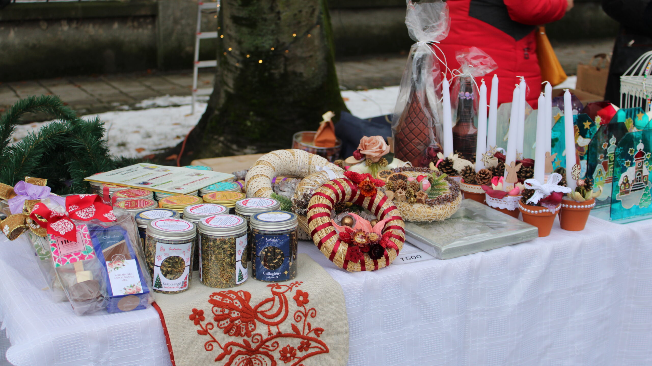 Adventi plébániai vásárt rendezünk immár 4. alkalommal a Credo-házban