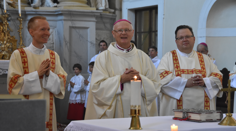 XIV. Leó pápa elfogadta dr. Varga Lajos segédpüspöki  lemondását